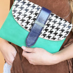 Load image into Gallery viewer, The Lee Leather and hair on hide crossbody
